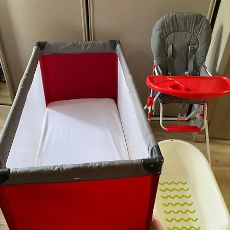 Des Hirondelles * Saint-Hilaire-des-Loges