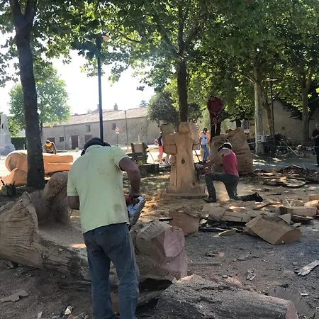 Des Hirondelles Szálloda Saint-Hilaire-des-Loges